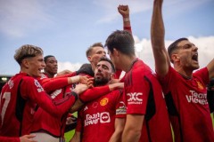 曼城3-0大胜曼联：多纳鲁马神勇扑救，哈兰德梅开二度瓜迪奥拉战术获证